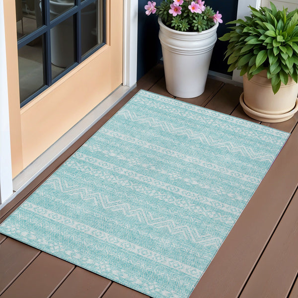 Homeroots 3' Artichoke Green Southwestern Washable Area Rug - Perfect For Indoor And Outdoor Spaces! 3' X 5' Polyester 587560