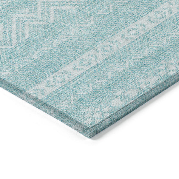 Homeroots 3' Artichoke Green Southwestern Washable Area Rug - Perfect For Indoor And Outdoor Spaces! 3' X 5' Polyester 587560