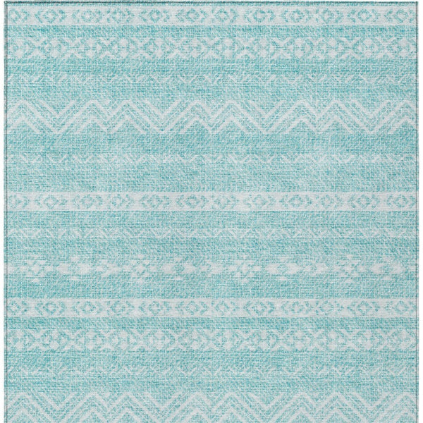 Homeroots 3' Artichoke Green Southwestern Washable Area Rug - Perfect For Indoor And Outdoor Spaces! 8' X 10' Polyester 587563
