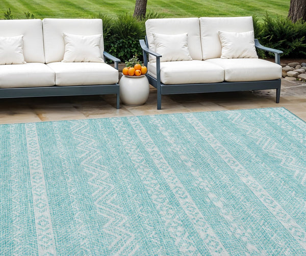Homeroots 3' Artichoke Green Southwestern Washable Area Rug - Perfect For Indoor And Outdoor Spaces! 8' X 10' Polyester 587563