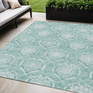 Homeroots 3' Artichoke Green Medallion Washable Area Rug For Indoor And Outdoor Spaces - Durable & Stylish 5' X 8' Polyester 587771