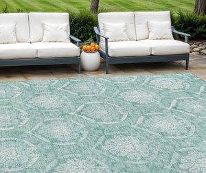 Homeroots 3' Artichoke Green Medallion Washable Area Rug For Indoor And Outdoor Spaces - Durable & Stylish 8' X 10' Polyester 587773