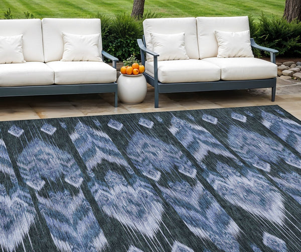 Homeroots 3' Black Charcoal And Silver Southwestern Indoor Outdoor Area Rug - Stylish, Durable, Washable Design 10' X 14' Polyester 587817