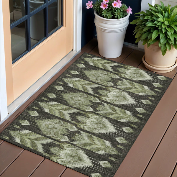 Homeroots 3' Black Charcoal And Silver Southwestern Indoor Outdoor Area Rug - Stylish, Durable, Washable Design 3' X 5' Polyester 587818