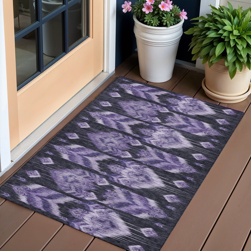 Homeroots 3' Black Charcoal And Silver Southwestern Indoor Outdoor Area Rug - Stylish, Durable, Washable Design 3' X 5' Polyester 587824