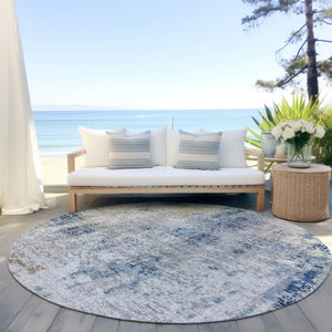 Homeroots 3' Denim Blue & Sky Blue Abstract Washable Area Rug For Indoor & Outdoor Spaces - Durable & Stylish 8' Round Polyester 587868