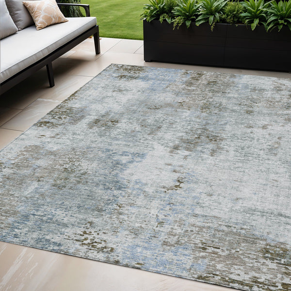 Homeroots 3' Denim Blue & Sky Blue Abstract Washable Area Rug For Indoor & Outdoor Spaces - Durable & Stylish 5' X 8' Polyester 587873