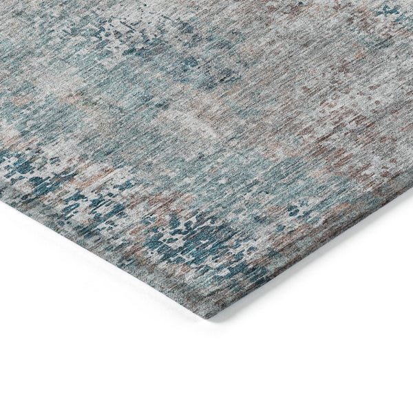 Homeroots 3' Denim Blue & Sky Blue Abstract Washable Area Rug For Indoor & Outdoor Spaces - Durable & Stylish 5' X 8' Polyester 587885