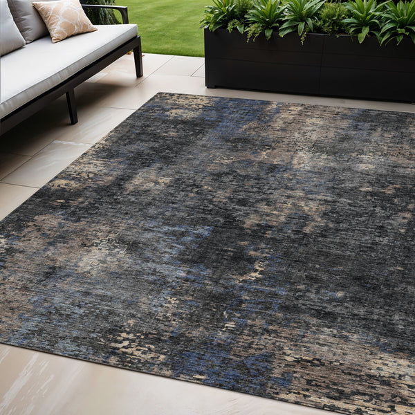 Homeroots 3' Charcoal Gray And Silver Abstract Washable Area Rug - Perfect For Indoor And Outdoor Spaces! 5' X 8' Polyester 587891