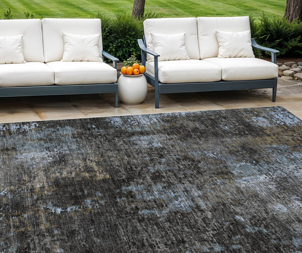 Homeroots 3' Charcoal Gray And Silver Abstract Washable Area Rug - Perfect For Indoor And Outdoor Spaces! 10' X 14' Polyester 587907
