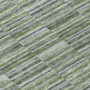 Homeroots 3' Stylish Navy And Denim Striped Washable Area Rug For Indoor And Outdoor Spaces, Durable Design 8' Round Polyester 587916