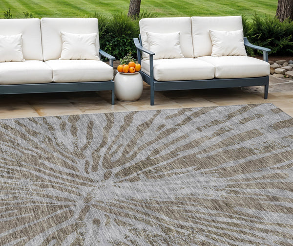 Homeroots 3' Modern Black Charcoal And Ivory Abstract Washable Indoor Outdoor Area Rug For Stylish Spaces 8' X 10' Polyester 588001