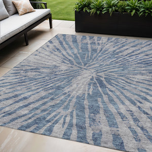 Homeroots 3' Modern Black Charcoal And Ivory Abstract Washable Indoor Outdoor Area Rug For Stylish Spaces 5' X 8' Polyester 588005
