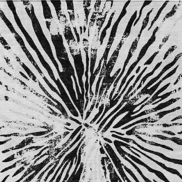 Homeroots 3' Modern Black Charcoal And Ivory Abstract Washable Indoor Outdoor Area Rug For Stylish Spaces 3' X 5' Polyester 588010