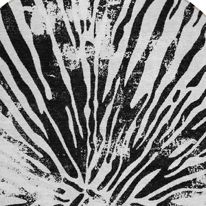 Homeroots 3' Modern Black Charcoal And Ivory Abstract Washable Indoor Outdoor Area Rug For Stylish Spaces 8' Round Polyester 588012