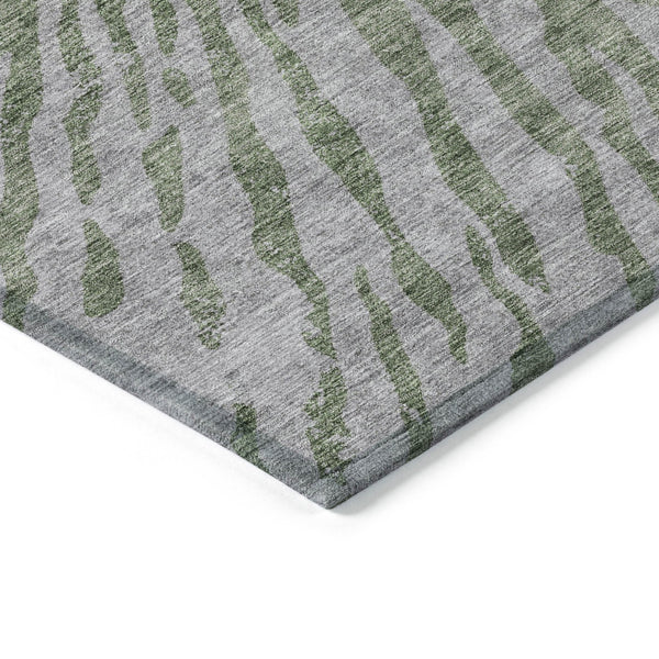 Homeroots 3' Modern Black Charcoal And Ivory Abstract Washable Indoor Outdoor Area Rug For Stylish Spaces 3' X 5' Polyester 588016
