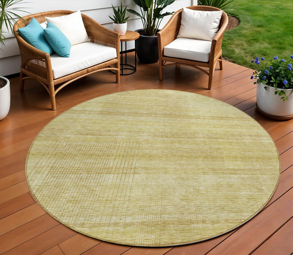 Homeroots 3' Washable Indoor Outdoor Area Rug - Stylish Striped Design For High Traffic Spaces & Versatile Use 8' Round Polyester 588084