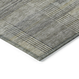 Homeroots 3' Washable Indoor Outdoor Area Rug - Stylish Striped Design For High Traffic Spaces & Versatile Use 5' X 8' Polyester 588089