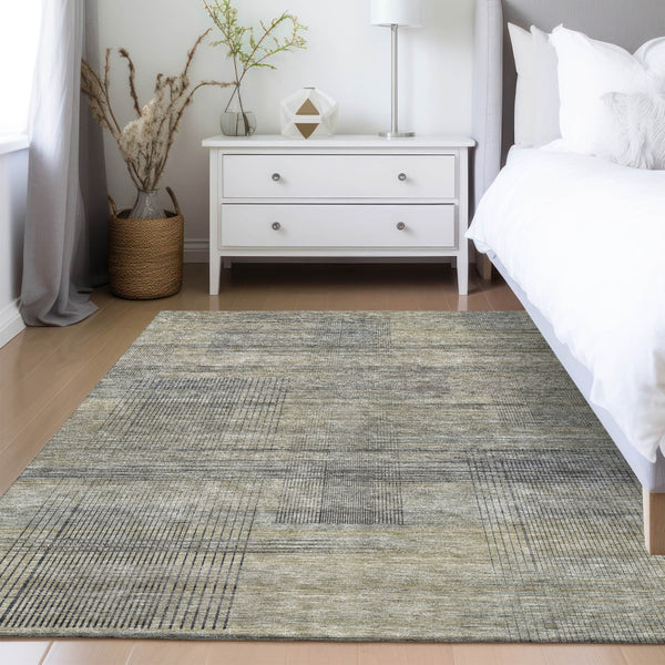 Homeroots 3' Washable Indoor Outdoor Area Rug - Stylish Striped Design For High Traffic Spaces & Versatile Use 8' X 10' Polyester 588091