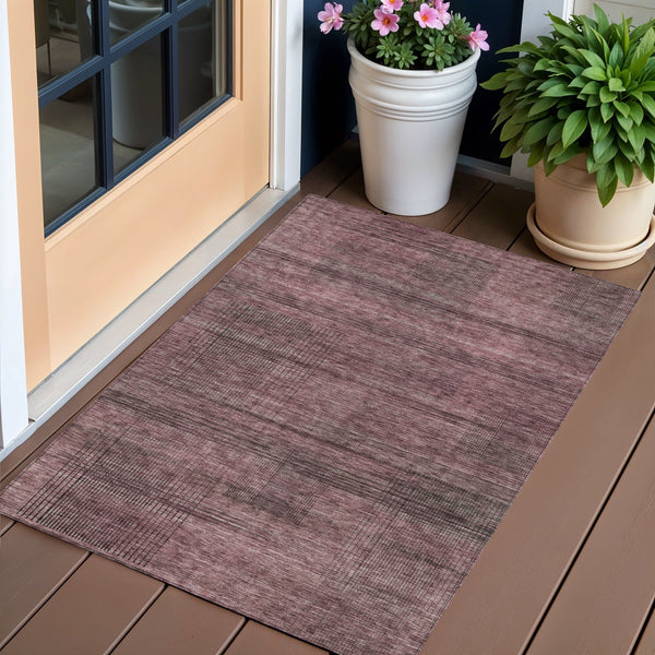 Homeroots 3' Washable Indoor Outdoor Area Rug - Stylish Striped Design For High Traffic Spaces & Versatile Use 3' X 5' Polyester 588094