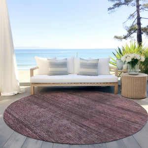 Homeroots 3' Washable Indoor Outdoor Area Rug - Stylish Striped Design For High Traffic Spaces & Versatile Use 8' Round Polyester 588096