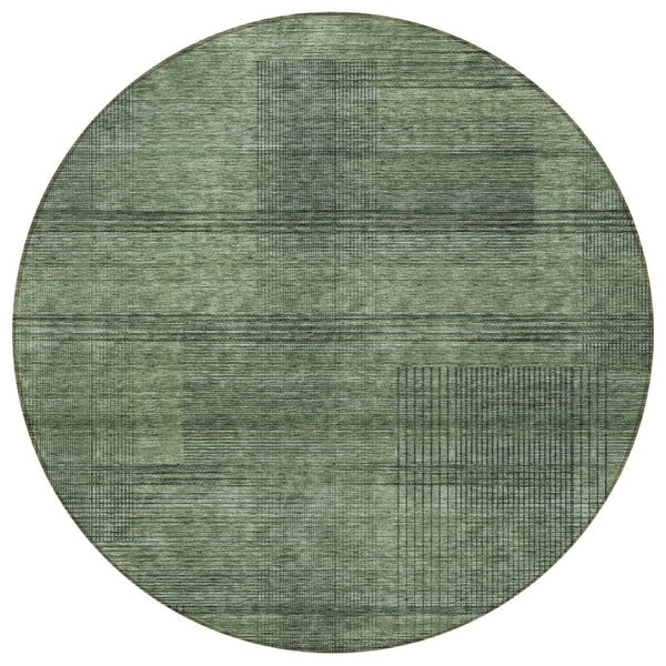 Homeroots 3' Washable Indoor Outdoor Area Rug - Stylish Striped Design For High Traffic Spaces & Versatile Use 8' Round Polyester 588108