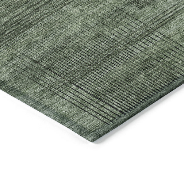 Homeroots 3' Washable Indoor Outdoor Area Rug - Stylish Striped Design For High Traffic Spaces & Versatile Use 10' X 14' Polyester 588111