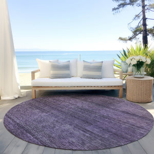 Homeroots 3' Washable Indoor Outdoor Area Rug - Stylish Striped Design For High Traffic Spaces & Versatile Use 8' Round Polyester 588120