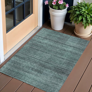 Homeroots 3' Washable Indoor Outdoor Area Rug - Stylish Striped Design For High Traffic Spaces & Versatile Use 3' X 5' Polyester 588124