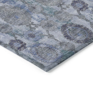 Homeroots 3' Stylish Artichoke Green And Gray Damask Rug - Washable, Durable, Perfect For Indoor And Outdoor Spaces 8' X 10' Polyester 588145