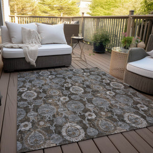 Homeroots 3' Stylish Artichoke Green And Gray Damask Rug - Washable, Durable, Perfect For Indoor And Outdoor Spaces 5' X 8' Polyester 588149