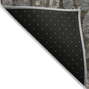 Homeroots 3' Stylish Artichoke Green And Gray Damask Rug - Washable, Durable, Perfect For Indoor And Outdoor Spaces 8' X 10' Polyester 588151