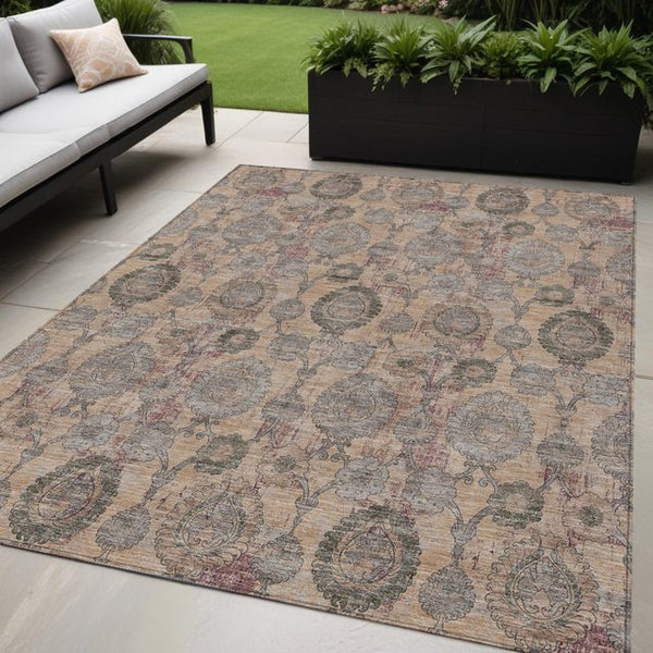 Homeroots 3' Stylish Artichoke Green And Gray Damask Rug - Washable, Durable, Perfect For Indoor And Outdoor Spaces 5' X 8' Polyester 588155