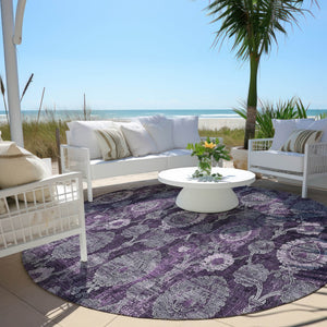 Homeroots 3' Stylish Artichoke Green And Gray Damask Rug - Washable, Durable, Perfect For Indoor And Outdoor Spaces 8' Round Polyester 588162