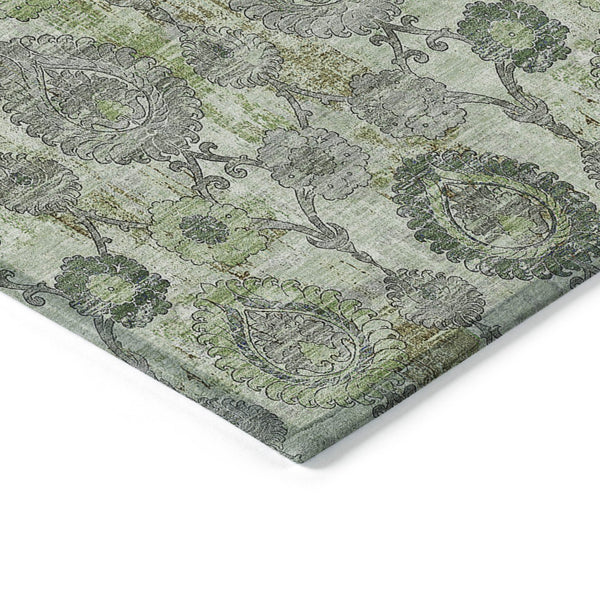 Homeroots 3' Stylish Artichoke Green And Gray Damask Rug - Washable, Durable, Perfect For Indoor And Outdoor Spaces 5' X 8' Polyester 588167