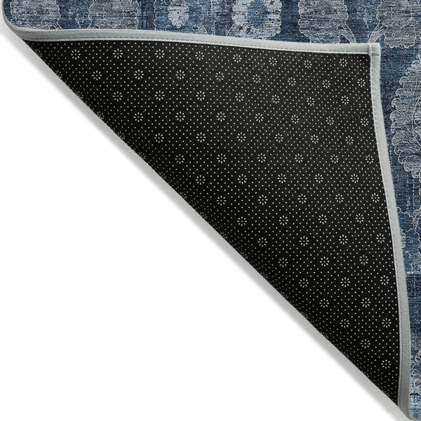 Homeroots 3' Stylish Artichoke Green And Gray Damask Rug - Washable, Durable, Perfect For Indoor And Outdoor Spaces 5' X 8' Polyester 588185