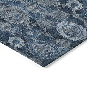Homeroots 3' Stylish Artichoke Green And Gray Damask Rug - Washable, Durable, Perfect For Indoor And Outdoor Spaces 5' X 8' Polyester 588185