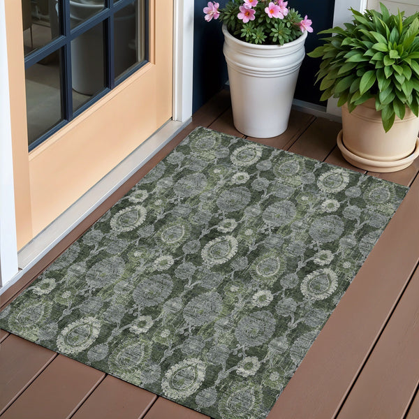 Homeroots 3' Stylish Artichoke Green And Gray Damask Rug - Washable, Durable, Perfect For Indoor And Outdoor Spaces 3' X 5' Polyester 588190