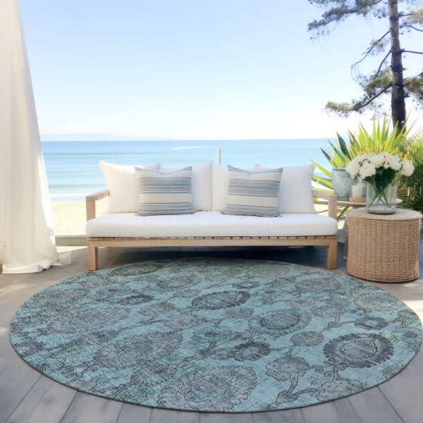 Homeroots 3' Stylish Artichoke Green And Gray Damask Rug - Washable, Durable, Perfect For Indoor And Outdoor Spaces 8' Round Polyester 588204