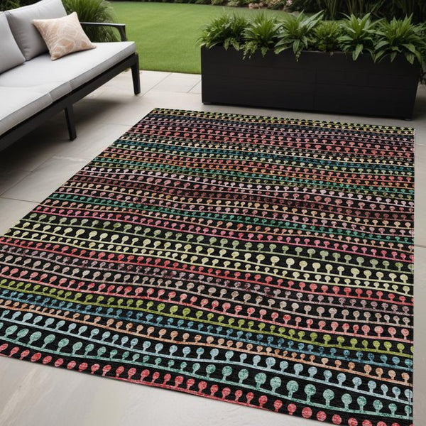 Homeroots 3' Black Green And Gold Striped Washable Area Rug - Stylish Indoor/Outdoor Design For Modern Spaces 5' X 8' Polyester 588239