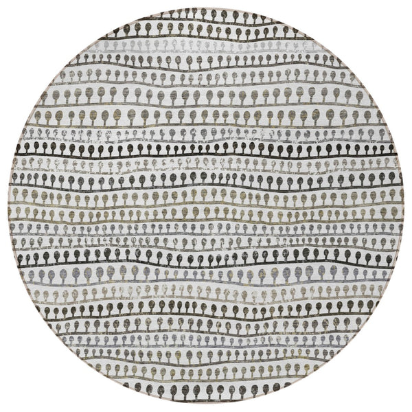 Homeroots 3' Black Green And Gold Striped Washable Area Rug - Stylish Indoor/Outdoor Design For Modern Spaces 8' Round Polyester 588246