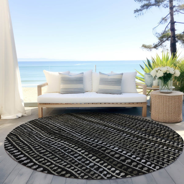 Homeroots 3' Black Green And Gold Striped Washable Area Rug - Stylish Indoor/Outdoor Design For Modern Spaces 8' Round Polyester 588252