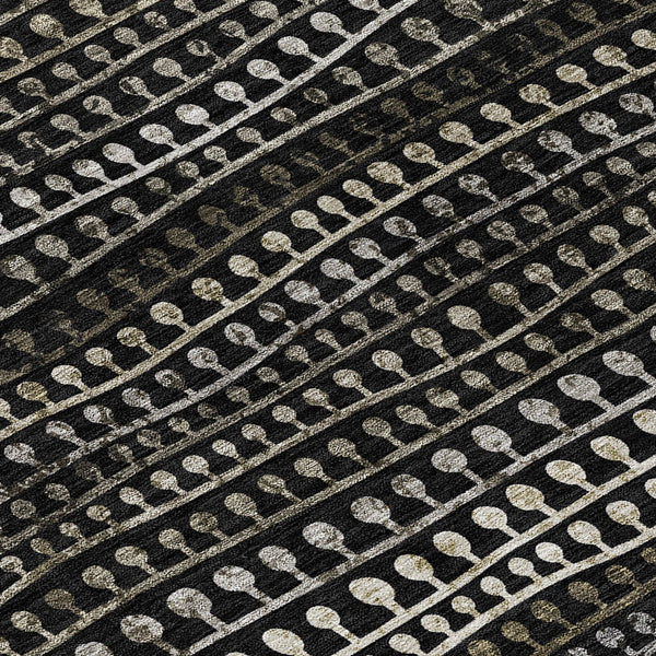 Homeroots 3' Black Green And Gold Striped Washable Area Rug - Stylish Indoor/Outdoor Design For Modern Spaces 8' Round Polyester 588252