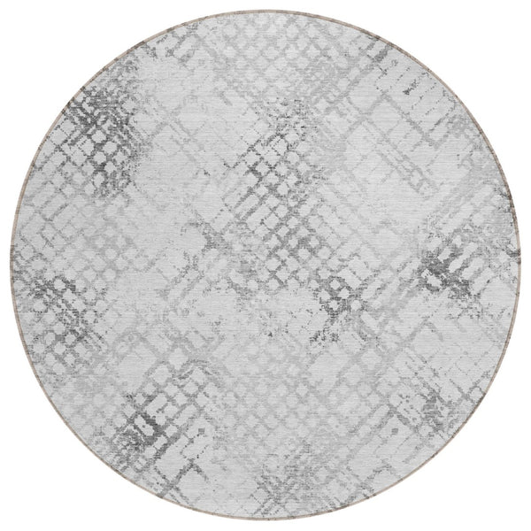 HomeRoots 5' Modern Geometric Area Rug in Gray Charcoal and Silver - Durable, Washable, Indoor/Outdoor Use 8' Round 588270
