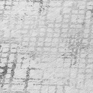 Homeroots 3' Stylish Navy Blue And Sky Blue Geometric Washable Area Rug For Indoor And Outdoor Spaces 8' Round Polyester 588270