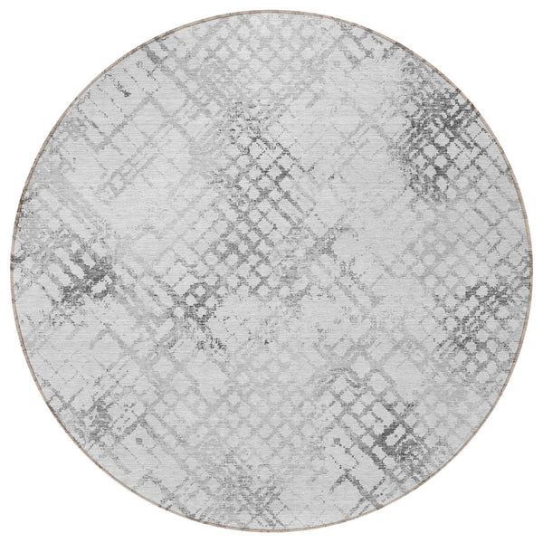 Homeroots 3' Stylish Navy Blue And Sky Blue Geometric Washable Area Rug For Indoor And Outdoor Spaces 8' Round Polyester 588270