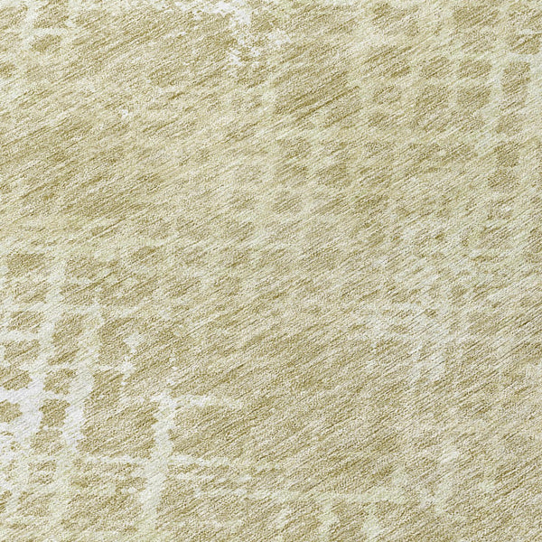 Homeroots 3' Stylish Beige Tan And Ivory Geometric Washable Area Rug For Indoor And Outdoor Spaces 8' Round Polyester 588288