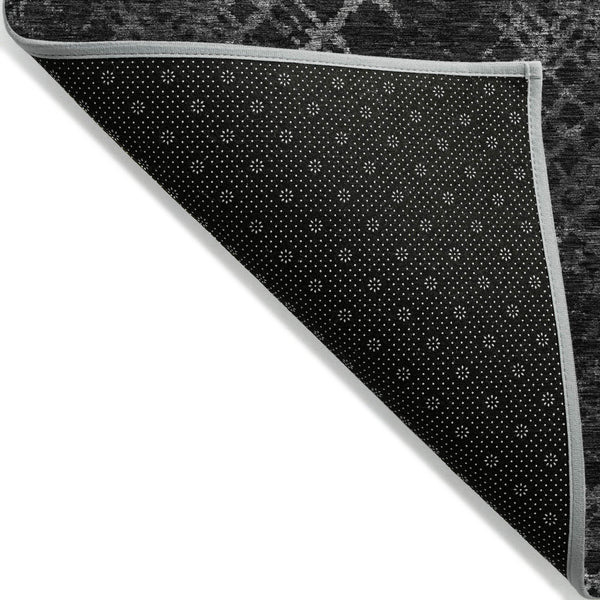 Homeroots 3' Stylish Beige Tan And Ivory Geometric Washable Area Rug For Indoor And Outdoor Spaces 3' X 5' Polyester 588292