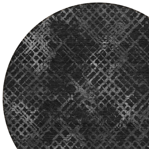 Homeroots 3' Stylish Beige Tan And Ivory Geometric Washable Area Rug For Indoor And Outdoor Spaces 8' Round Polyester 588294