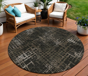 Homeroots 3' Stylish Beige Tan And Ivory Geometric Washable Area Rug For Indoor And Outdoor Spaces 8' Round Polyester 588306